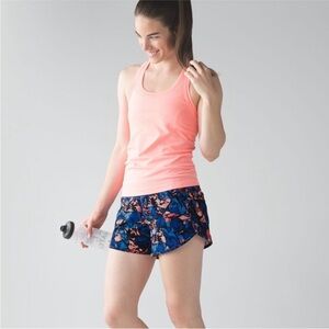 Lululemon Paint Storm Harbor Blue Shorts size 4